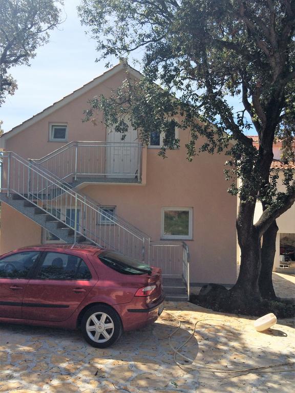 Apartments Lilly Zaboric Bagian luar foto