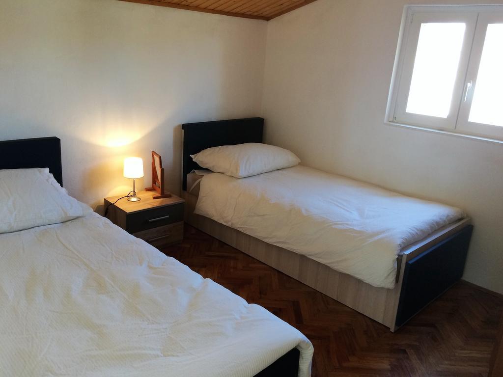 Apartments Lilly Zaboric Bagian luar foto