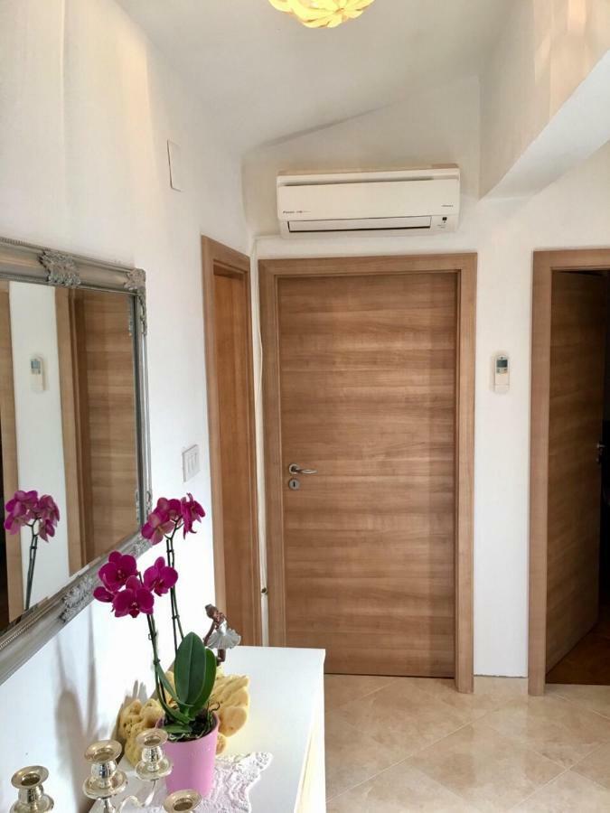 Apartments Lilly Zaboric Bagian luar foto